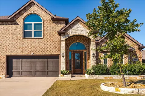 1008 Hummingbird Ct, Forney, TX 75126