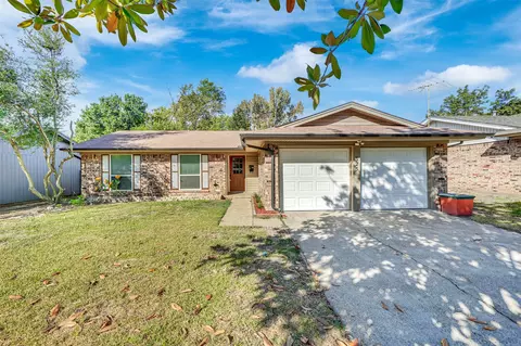 325 Birchwood Cir, Mesquite, TX 75149