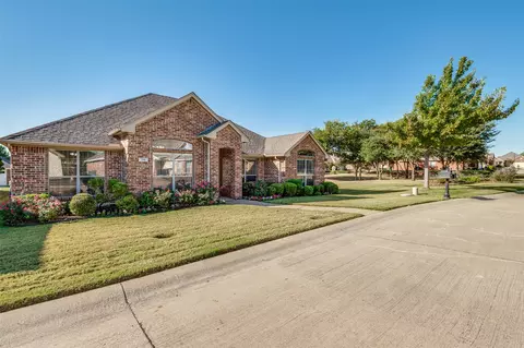 110 Crestway Dr #29, Cedar Hill, TX 75104
