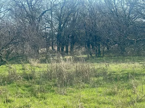 001 Denver Rd, Sunset, TX 76270