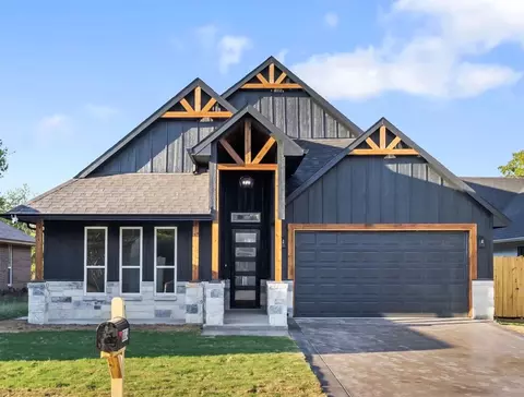 8814 Rockway St, White Settlement, TX 76108