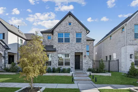 3123 Cliff Swallow Ln, Arlington, TX 76005