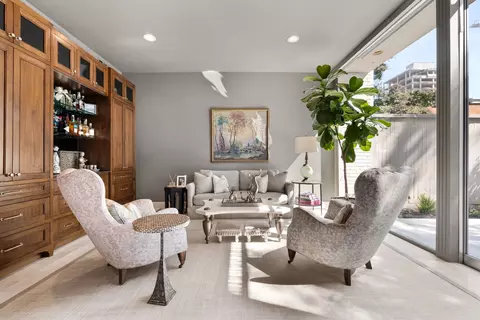 2808 Welborn St #4, Dallas, TX 75219