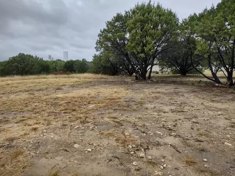 1007 W Apache Trl, Granbury, TX 76048