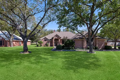 9003 Hickory Hill Dr, Granbury, TX 76049