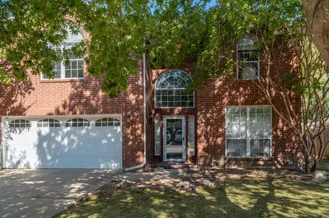 2305 S Branch Dr, Arlington, TX 76001