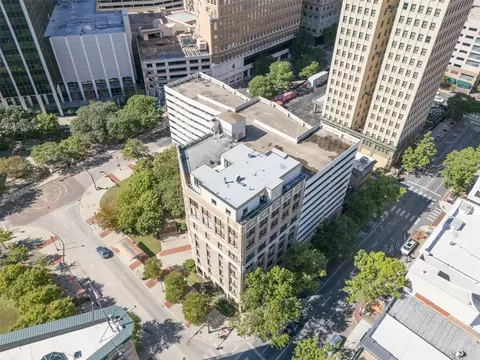 910 Houston St #204, Fort Worth, TX 76102