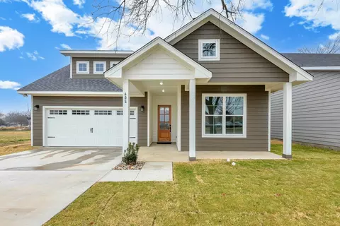 605 N Getzendaner St, Waxahachie, TX 75165