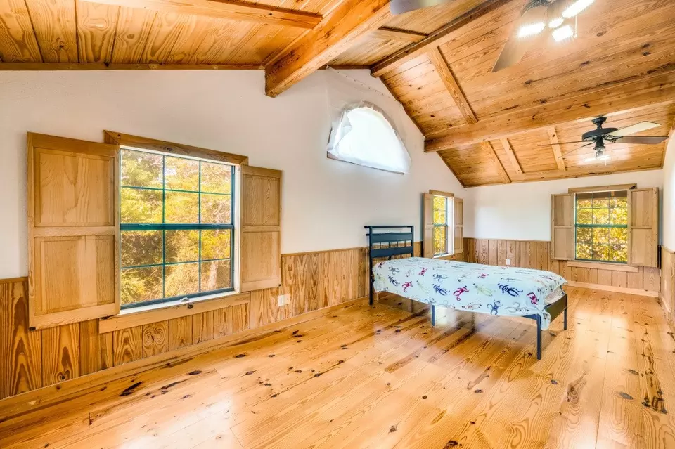 Bedroom - 539 N Duncanville Rd, Cedar Hill, TX 75104 photo 6 of 7