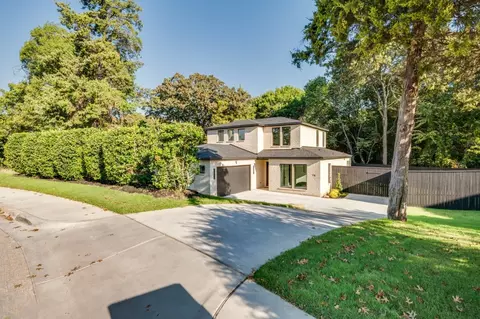 1700 Carriage Creek Dr, Desoto, TX 75115