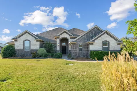 109 Maral Ln, Azle, TX 76020