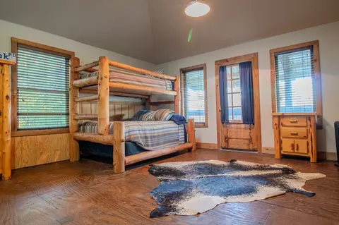 Bedroom - 1294 River Rd, Colbert, OK 74733 photo 5 of 5