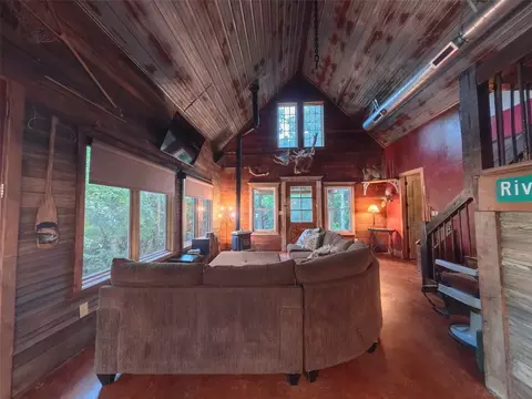Living - 1294 River Rd, Colbert, OK 74733 photo 1 of 5