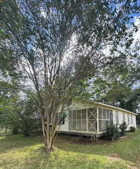 323 Butler Rd, Belcher, LA 71004