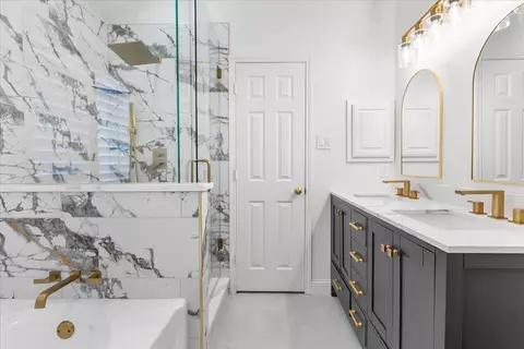 3701 Regency Cir, Fort Worth, TX 76137