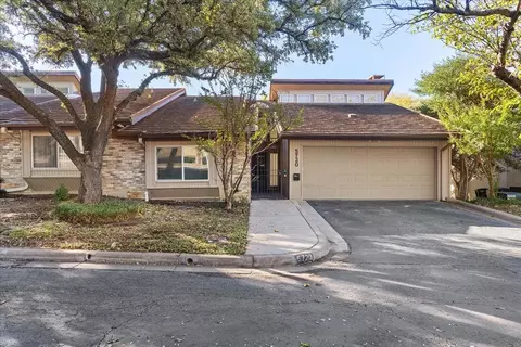 5720 Meadow Wood Ln, Fort Worth, TX 76112
