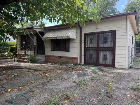 3608 Stanley Ave, Fort Worth, TX 76110