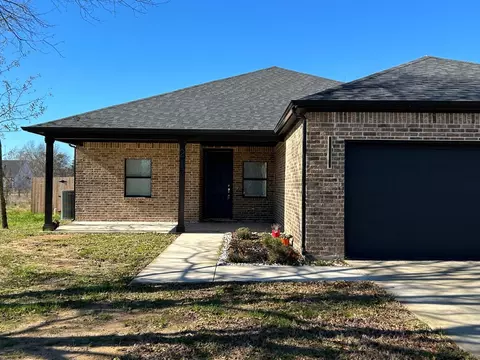 1082 Pearl Harbor St, Tool, TX 75143