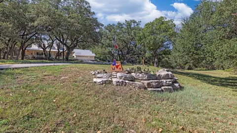 1241 Village Top, Canyon Lake, TX 78133
