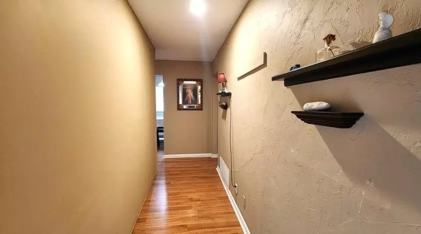 Entry Way - 242 Cober, Grand Prairie, TX 75051 photo 2 of 2