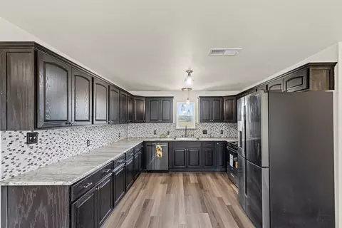 Kitchen - 610 Mcvoid Rd, Springtown, TX 76082 photo 1 of 3