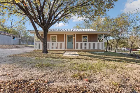 702 Sam Houston, Glen Rose, TX 76043