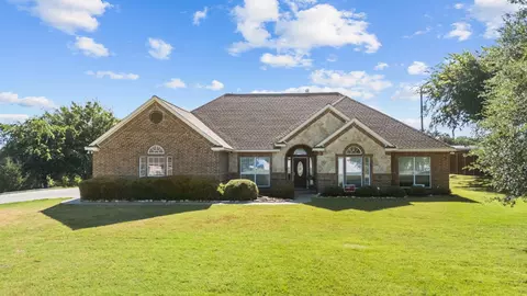 108 Milton Dr, Springtown, TX 76082