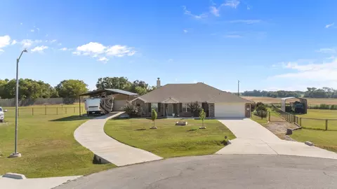 179 Springwood Ranch Loop, Springtown, TX 76082 photo 3