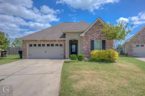 1900 Valdemar Pl, Bossier City, LA 71112