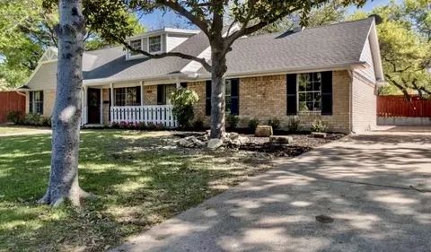 2888 Reedcroft Dr, Farmers Branch, TX 75234
