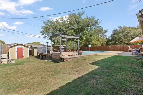 Other - 301 E Hampton Rd, Crowley, TX 76036 photo 4 of 4