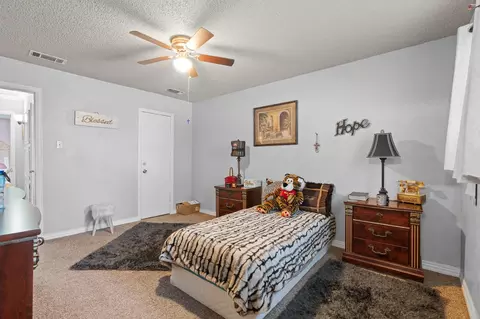 Bedroom - 301 E Hampton Rd, Crowley, TX 76036 photo 4 of 4