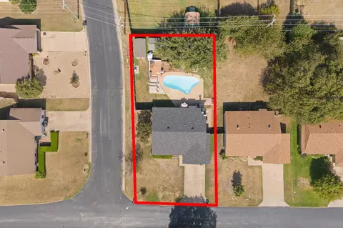 View/Area - 301 E Hampton Rd, Crowley, TX 76036 photo 1 of 4