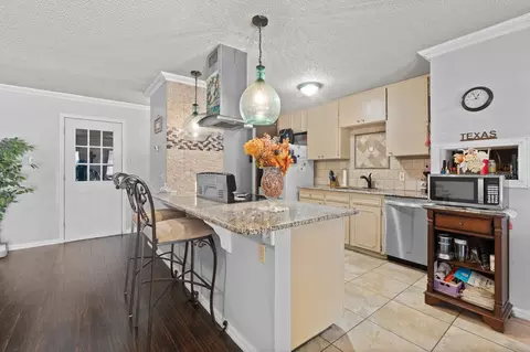 Kitchen - 301 E Hampton Rd, Crowley, TX 76036 photo 1 of 4