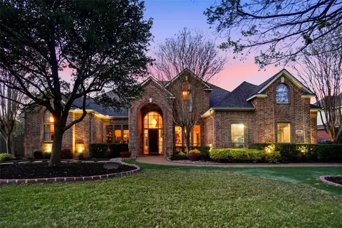 1001 Hanover Dr, Southlake, TX 76092