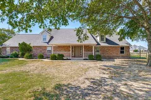 8623 Chisum Rd, Sanger, TX 76266