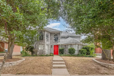 327 Trees Dr, Cedar Hill, TX 75104