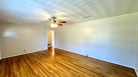 Living - 105 Davidson Dr, Terrell, TX 75160 photo 3 of 4