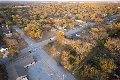 930 N Mirick Ave, Denison, TX 75020