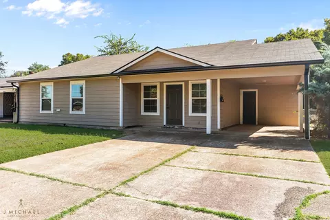 2922 Bobbie St, Bossier City, LA 71112