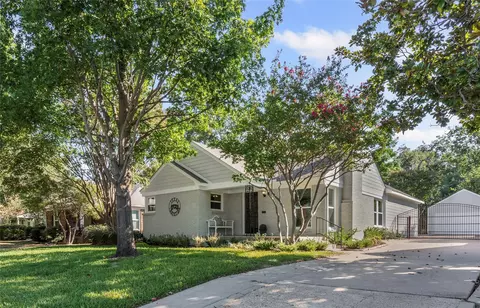 3529 Stadium Dr, Fort Worth, TX 76109