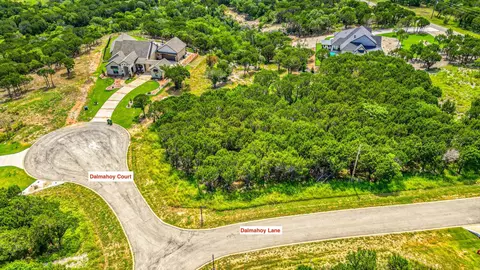 8200 E Dalmahoy Ct, Cleburne, TX 76033