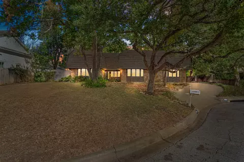 5300 Northcrest Rd, Fort Worth, TX 76107