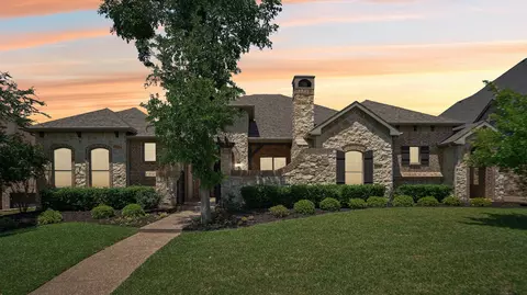 3 Rochester Ct, Trophy Club, TX 76262