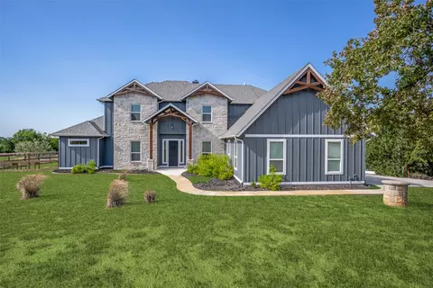172 Cowan Xing, Alvord, TX 76225