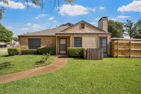 Exterior - 3343 Chimney Place Dr, Waco, TX 76708 photo 4 of 6