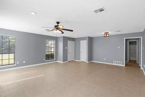 Living - 3343 Chimney Place Dr, Waco, TX 76708 photo 4 of 5