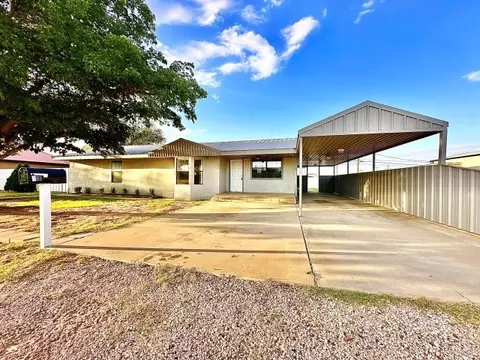 601 Pittman St, Seminole, TX 79360
