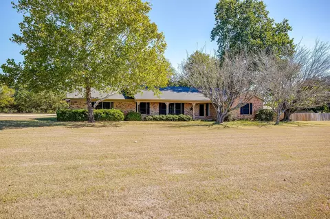 9053 S Highway 171, Grandview, TX 76050