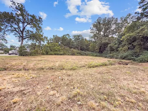 4925 N Market St, Shreveport, LA 71107